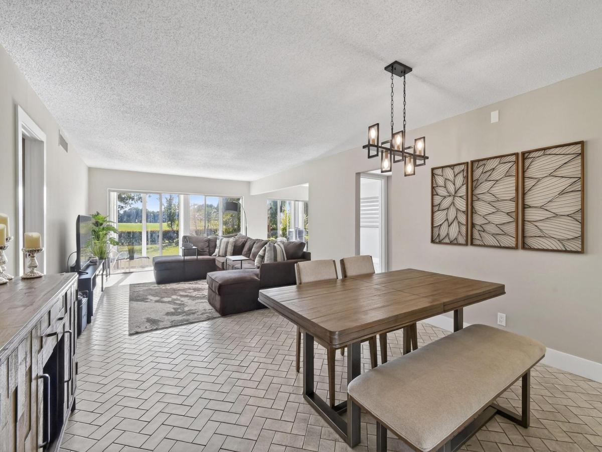 MLS #R11156360 image #0