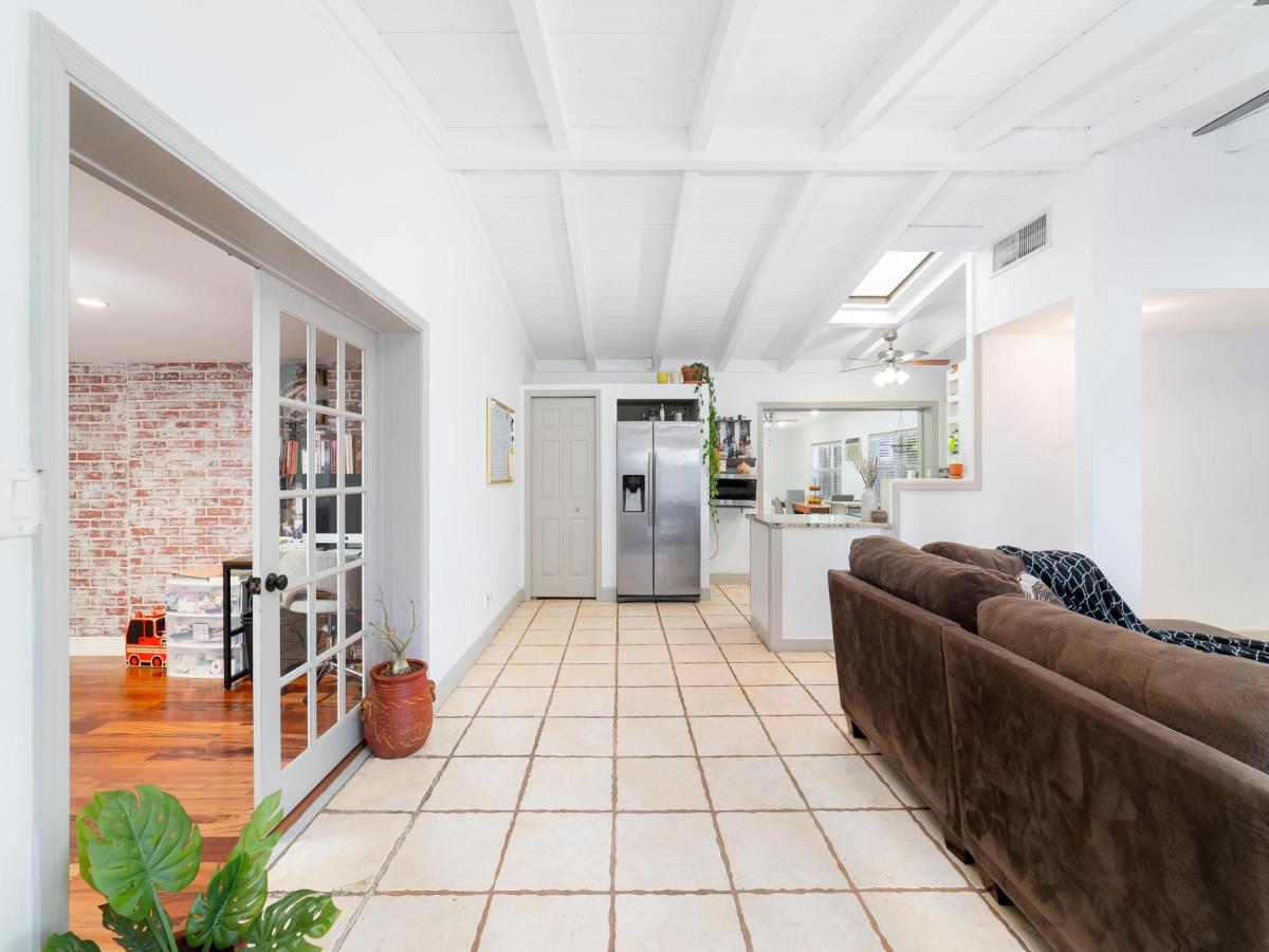 MLS #R11160575 image #0