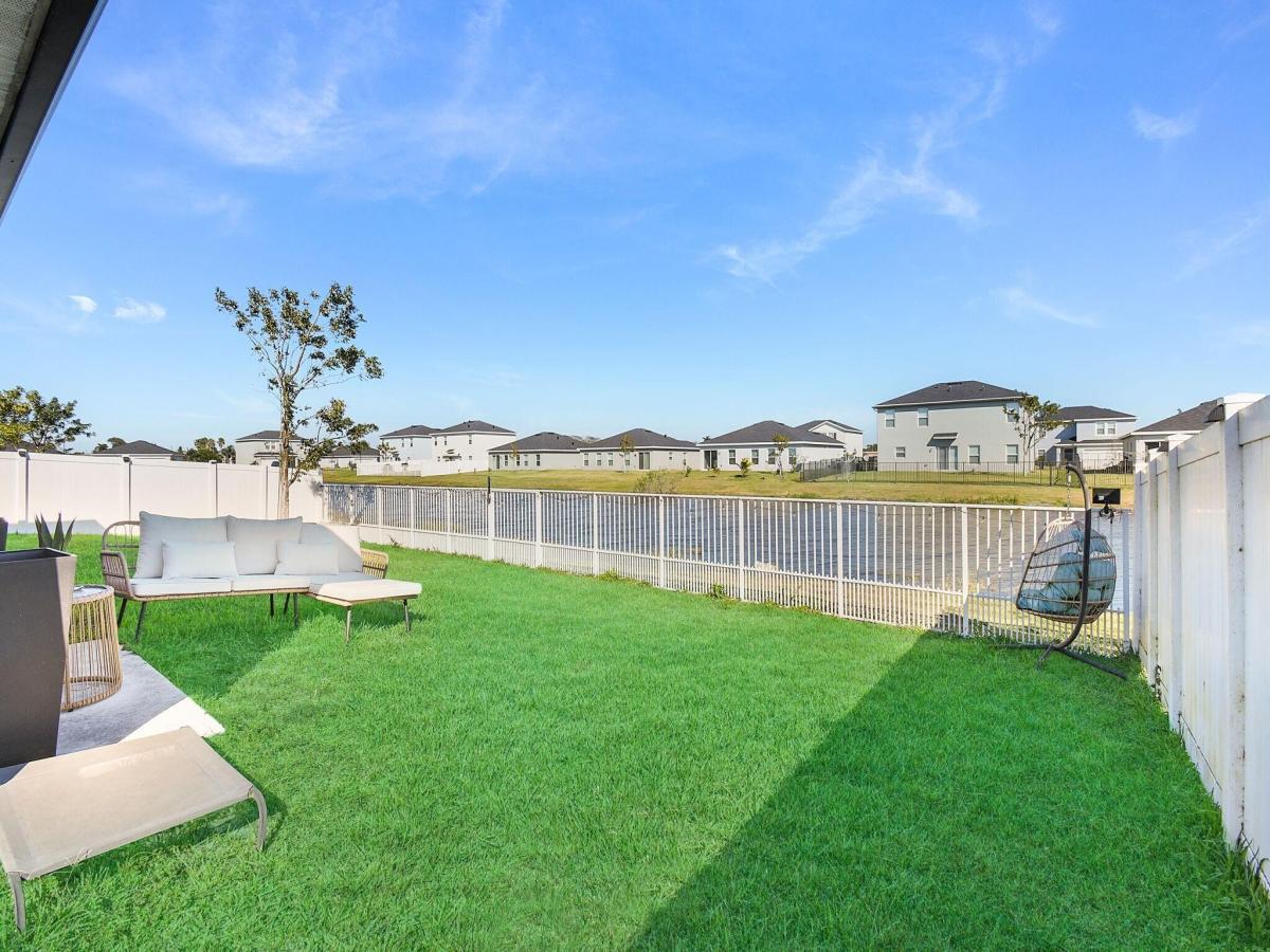 MLS #R11162162 image #0