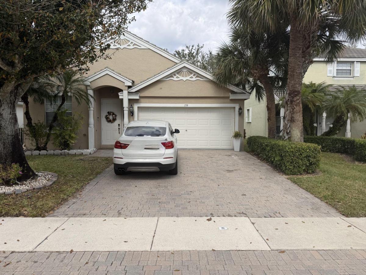 MLS #R11162397 image #0
