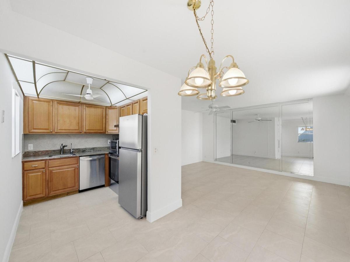 MLS #R11163092 image #0