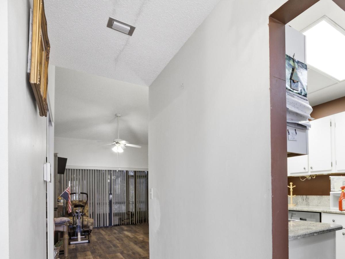 MLS #R11163667 image #0