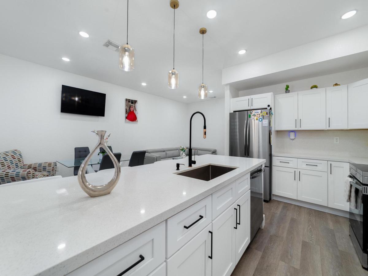 MLS #R11164657 image #0