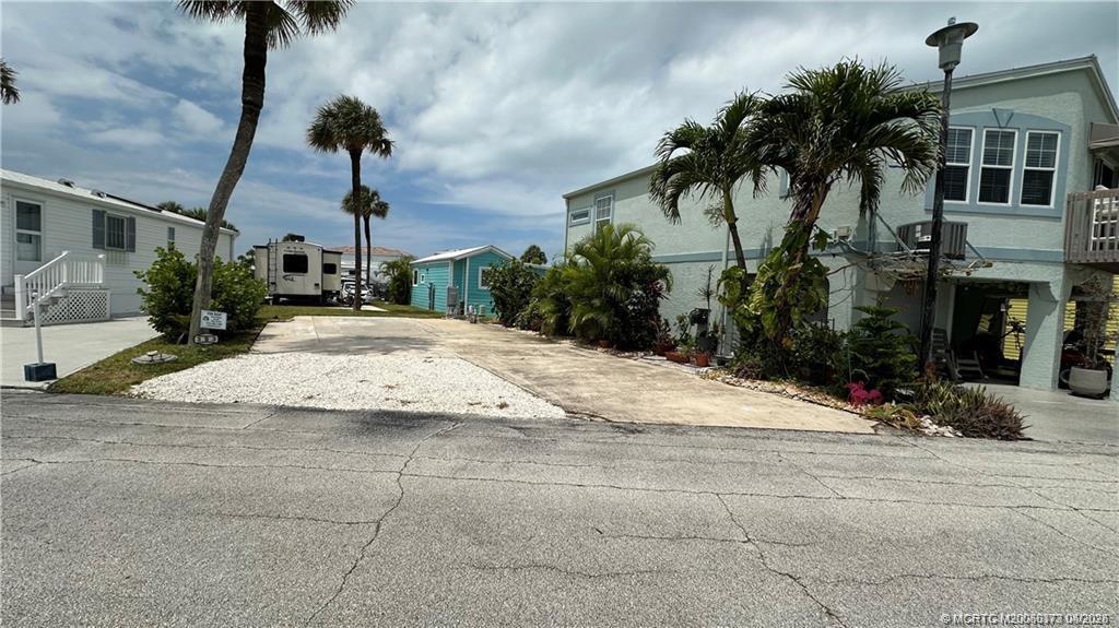 MLS #R11167393 image #0