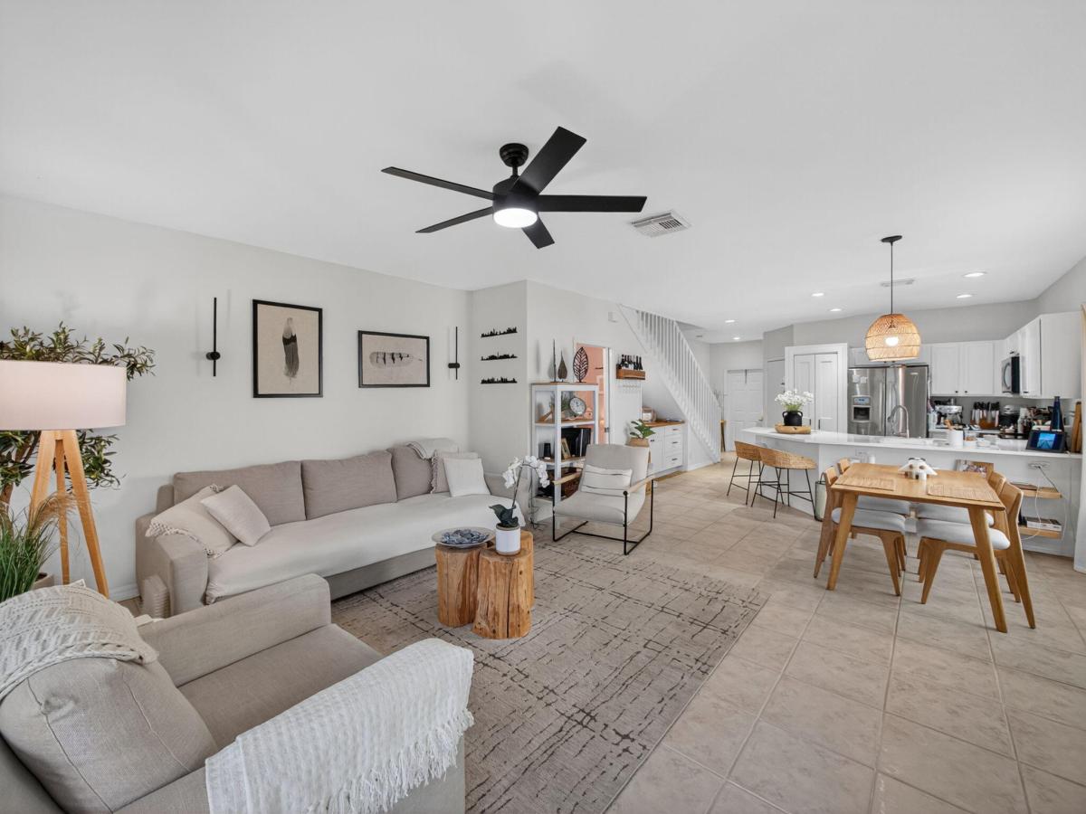 MLS #R11167605 image #0