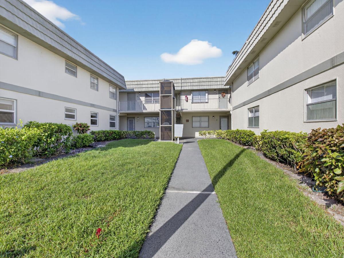 MLS #R11169916 image #0