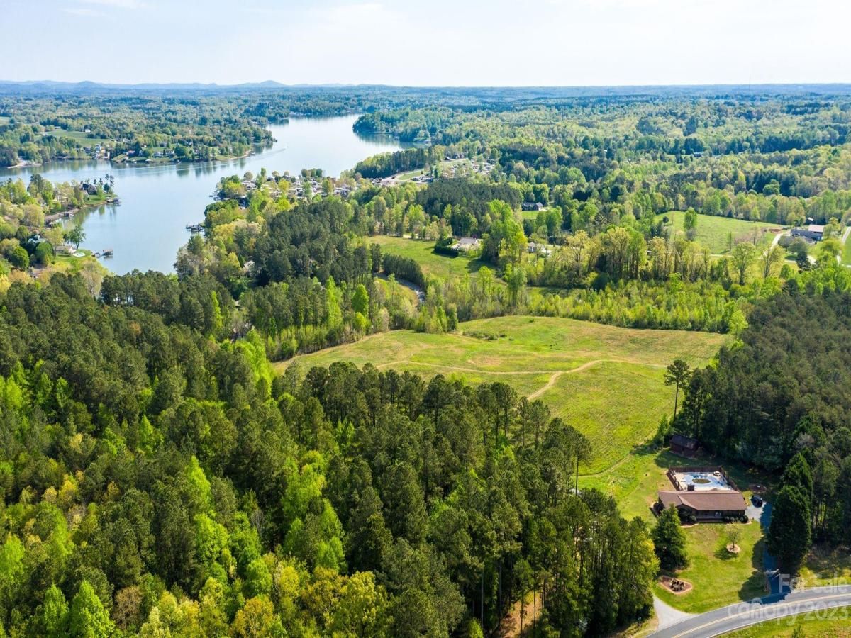 MLS #CAR3924018 image #10