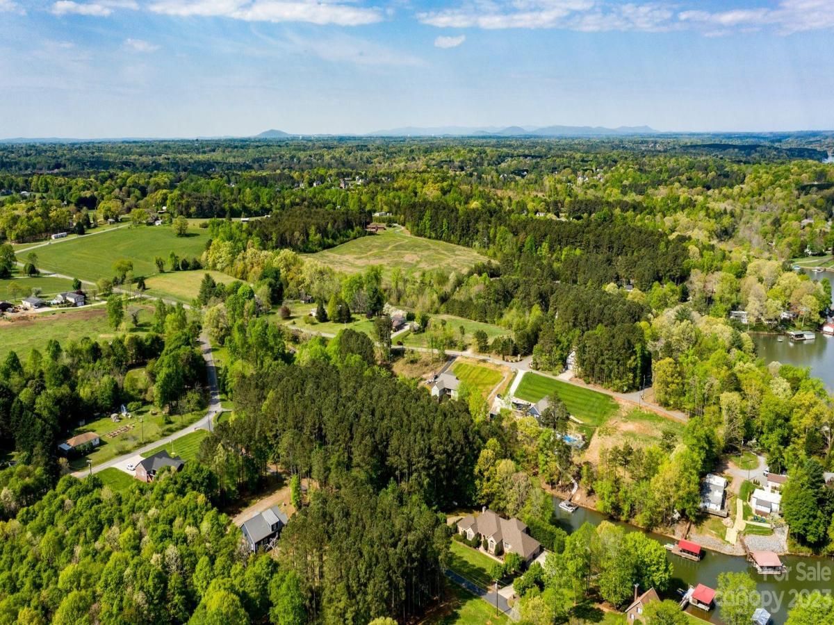 MLS #CAR3924018 image #15