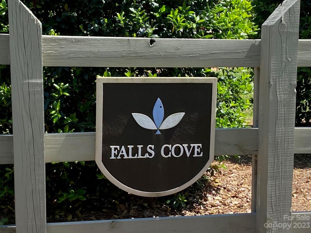 MLS #CAR4029112 image #2