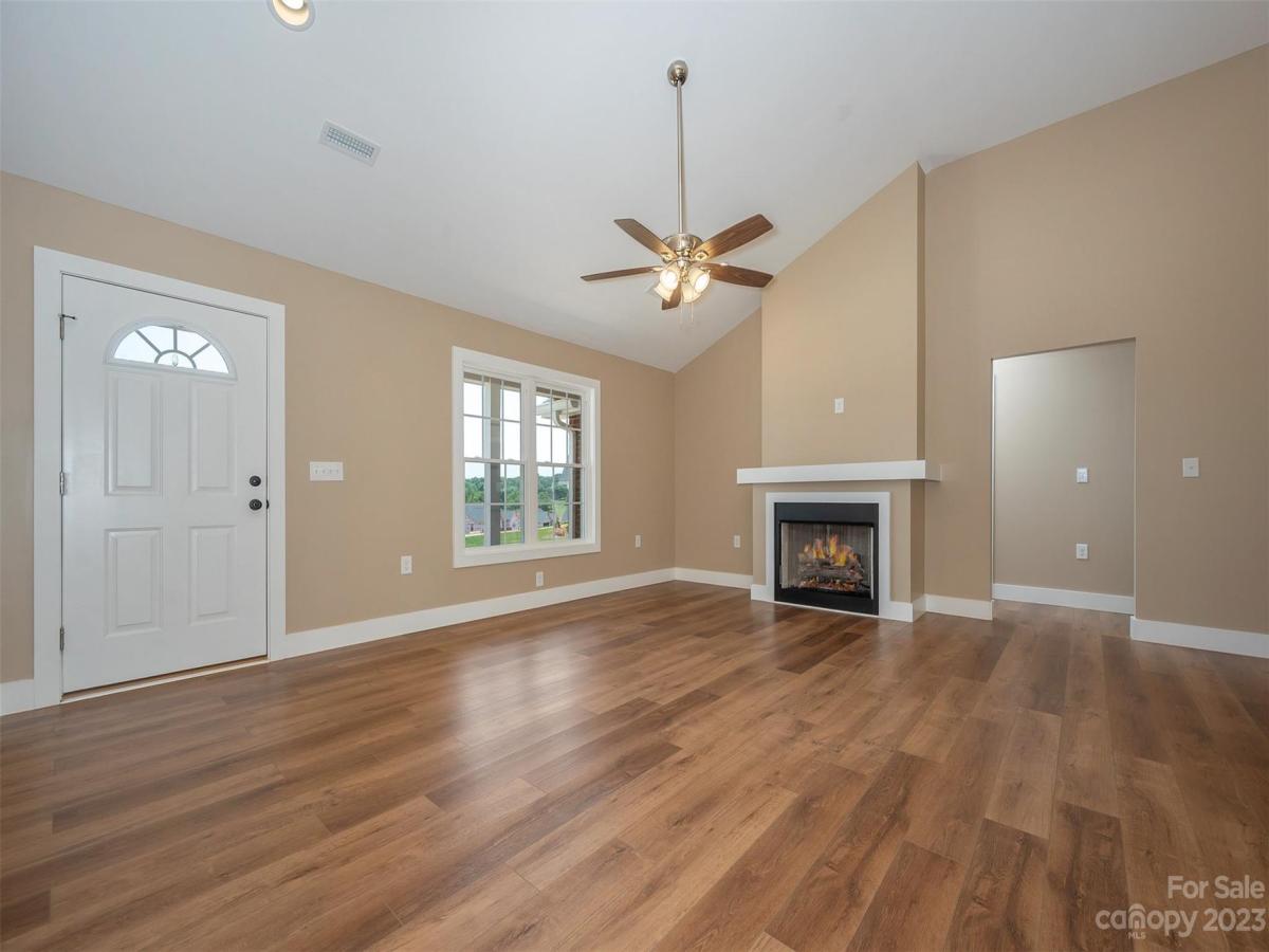 MLS #CAR4038141 image #6