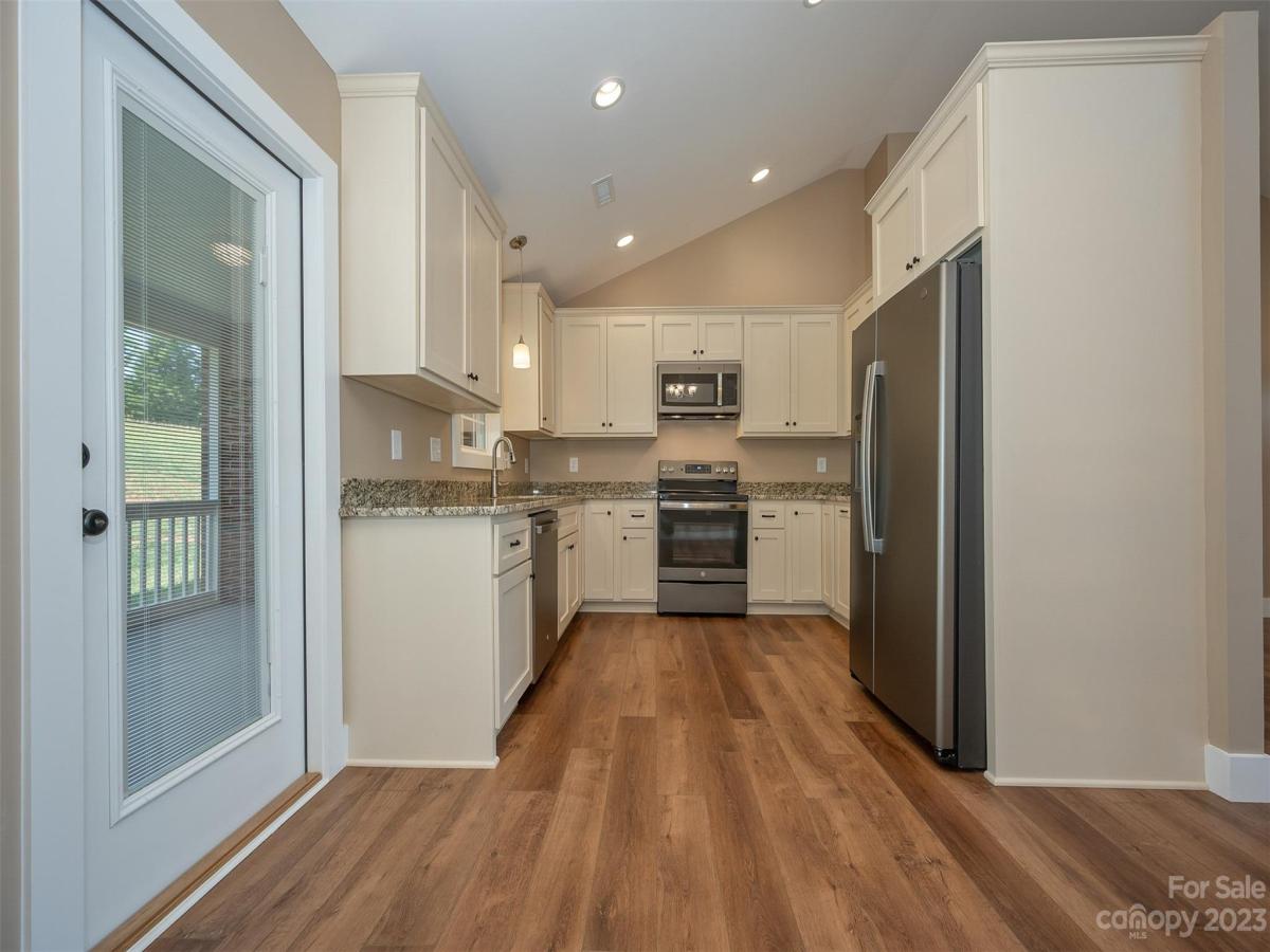 MLS #CAR4038141 image #9