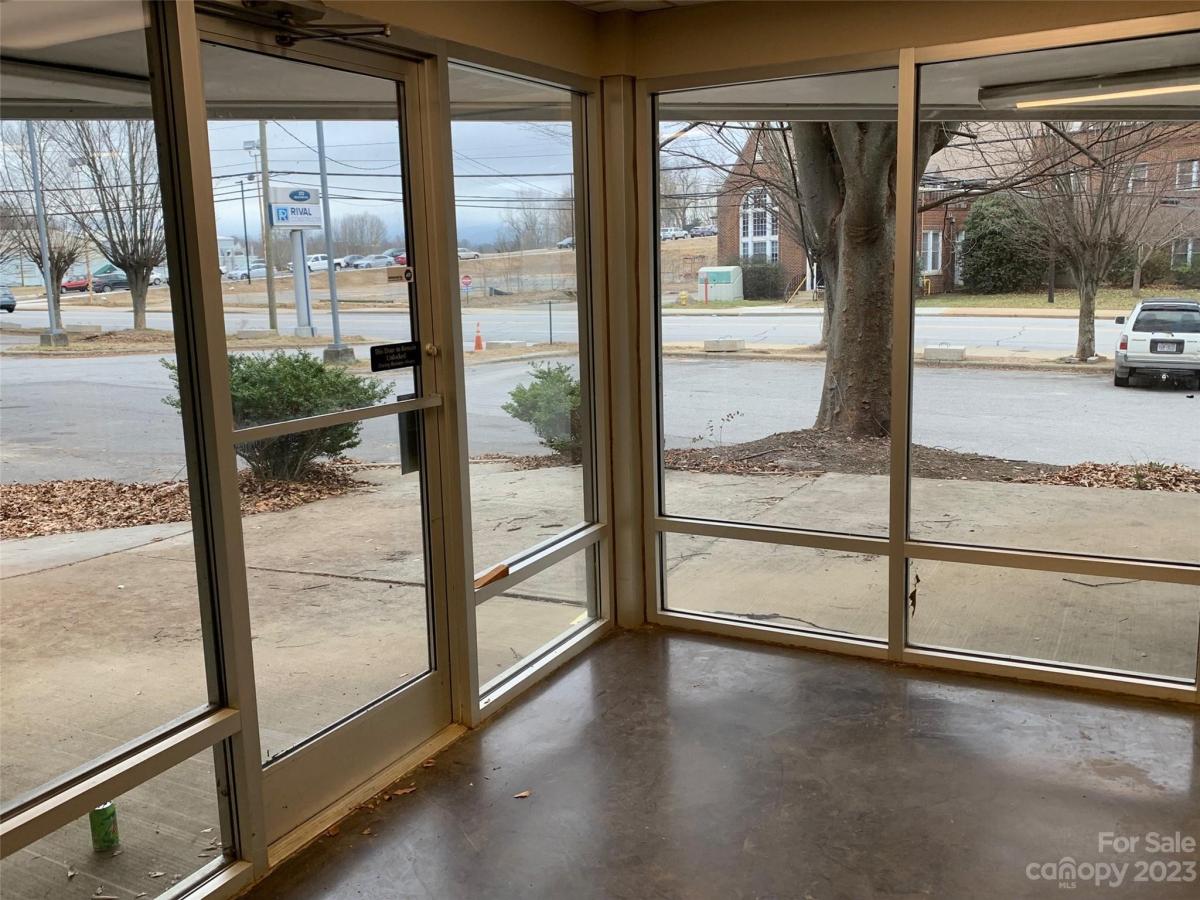 MLS #CAR4042366 image #9