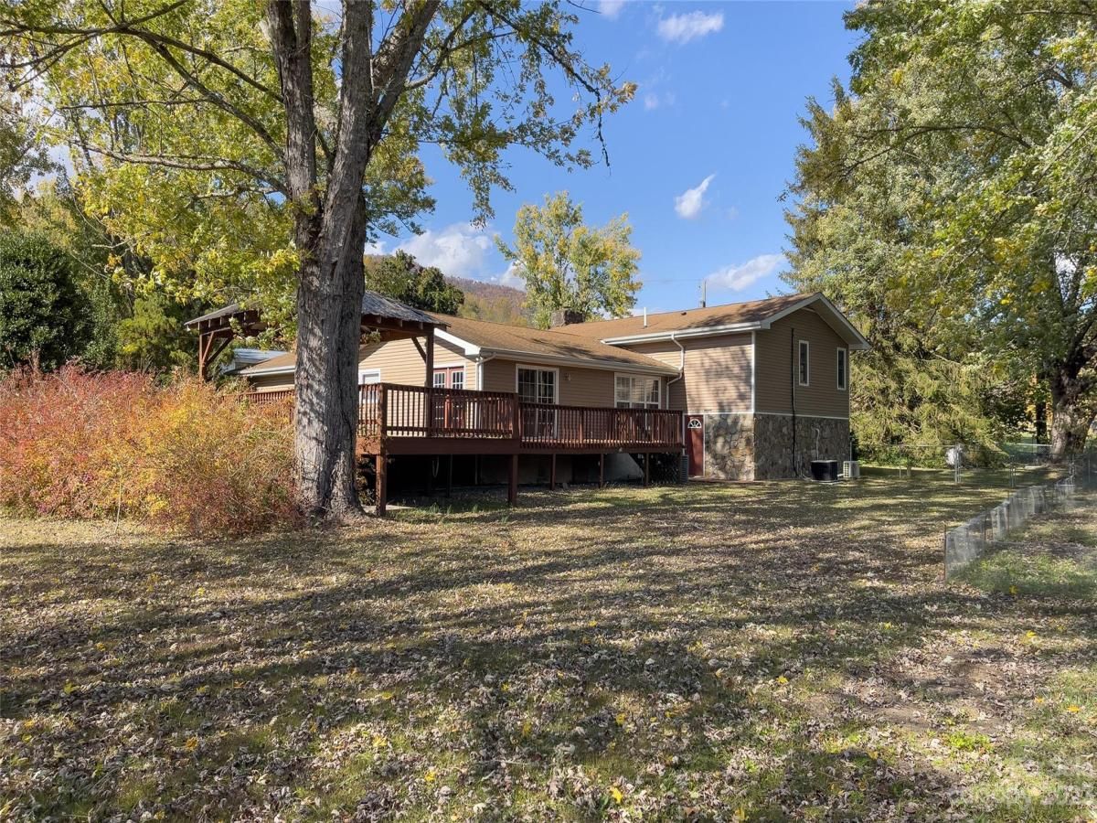 MLS #CAR4047288 image #37