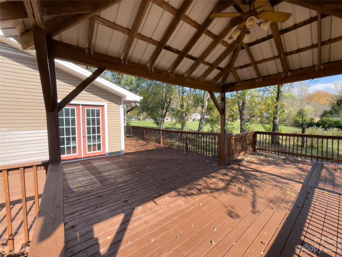 MLS #CAR4047288 image #40