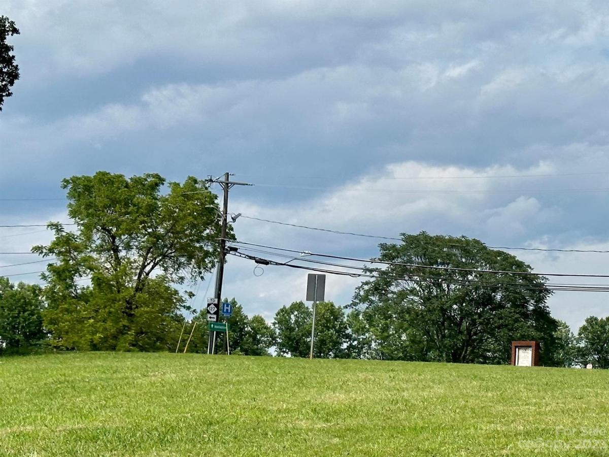 MLS #CAR4058810 image #2