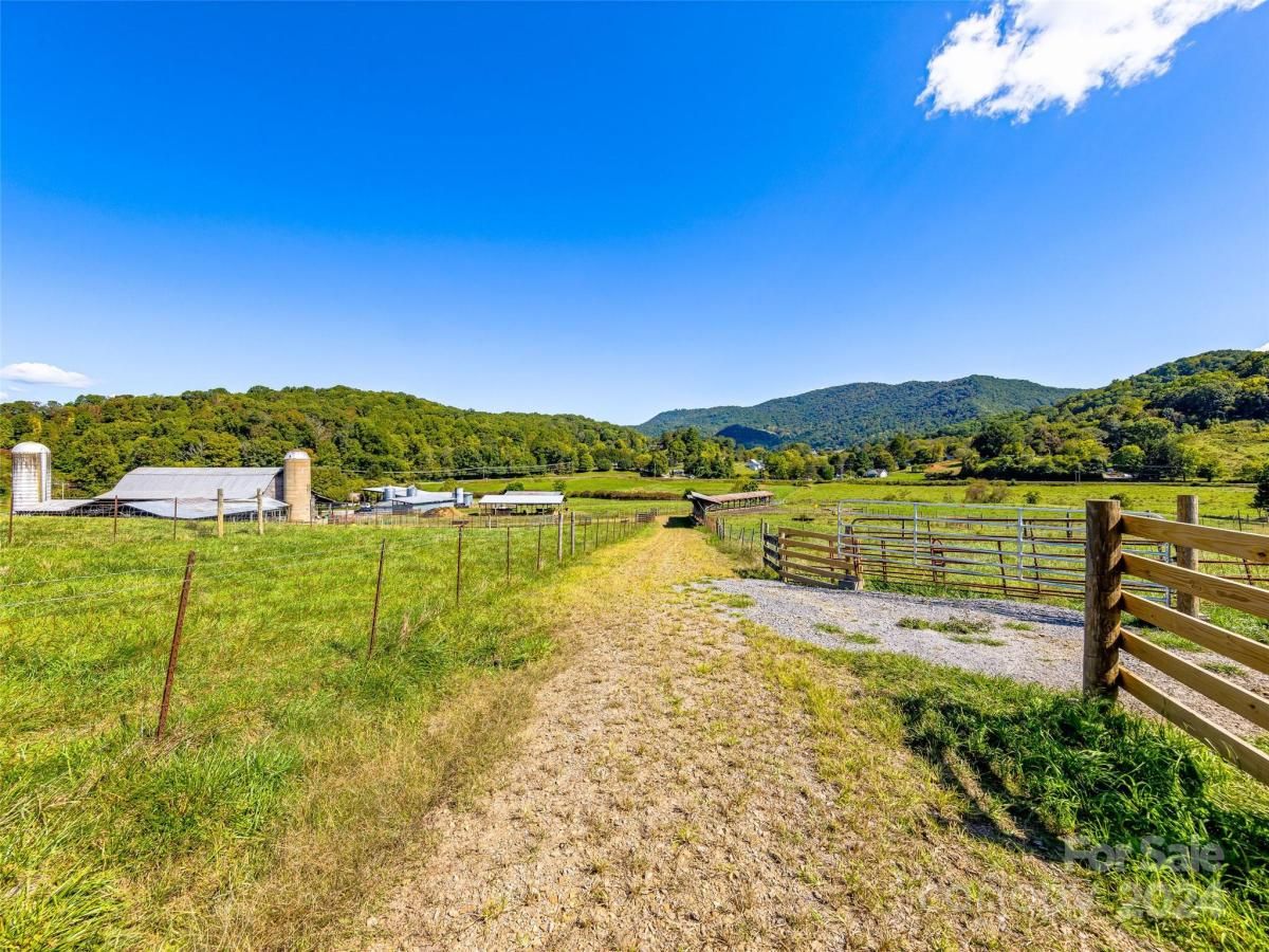 MLS #CAR4066391 image #14