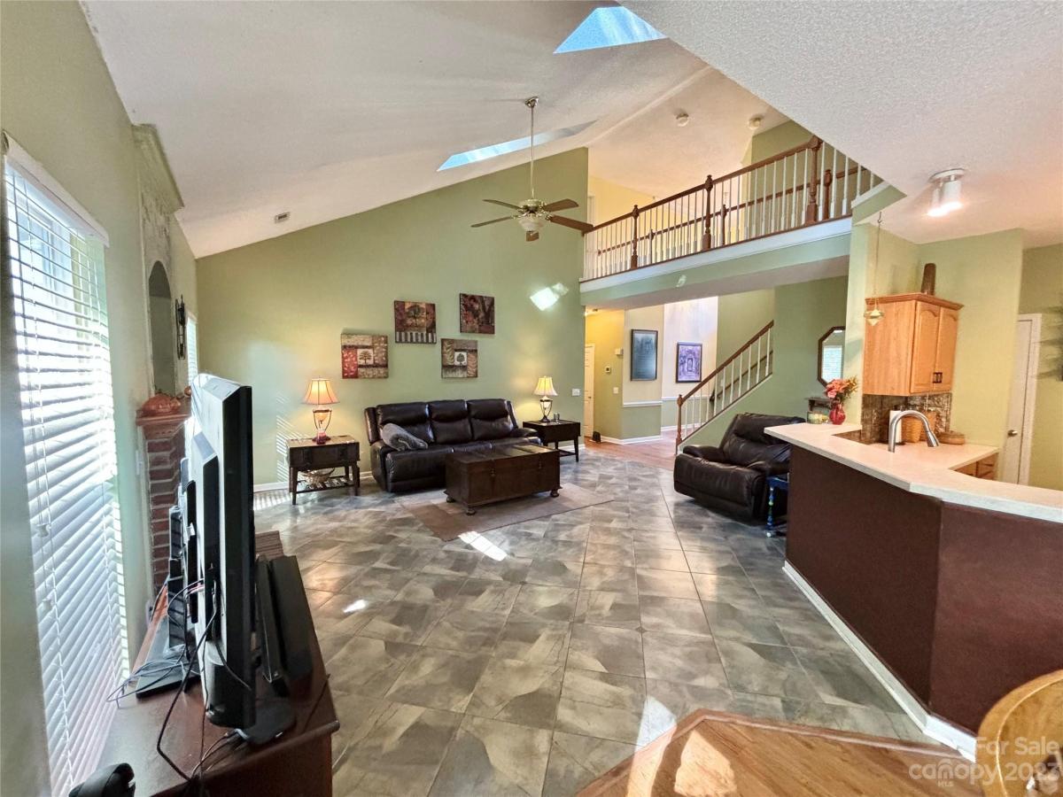 MLS #CAR4079000 image #13