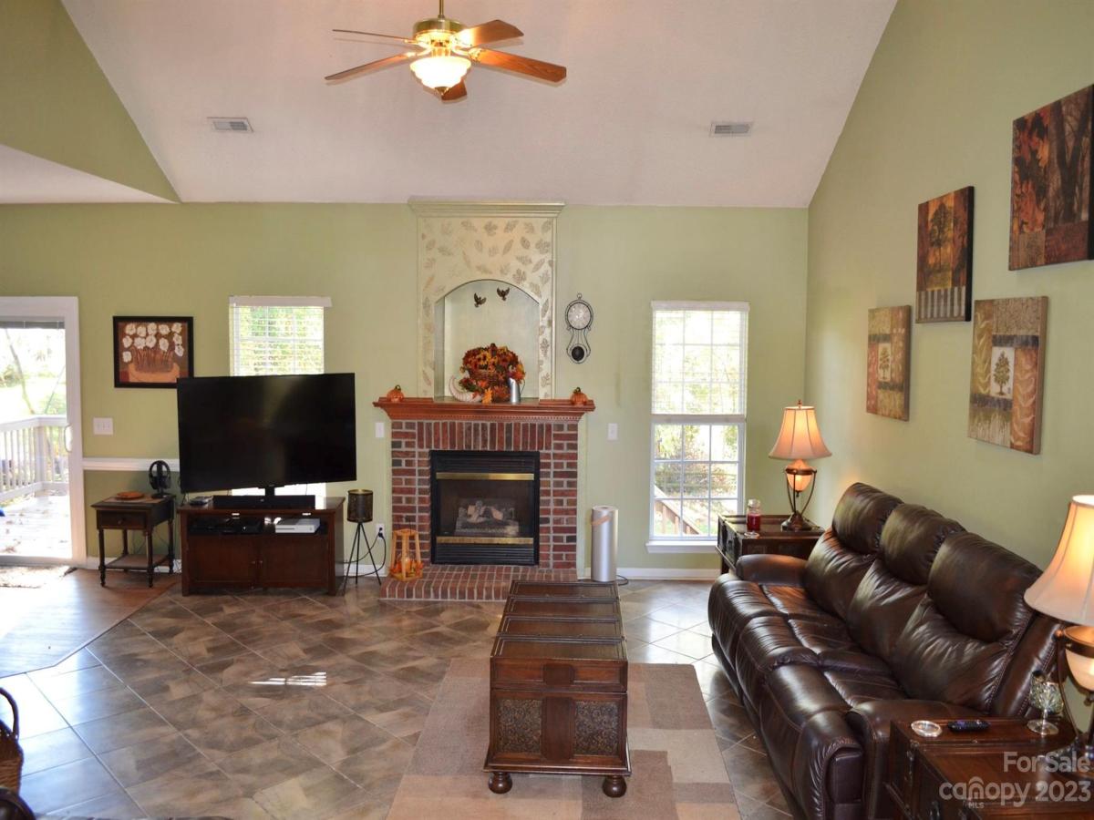 MLS #CAR4079000 image #15