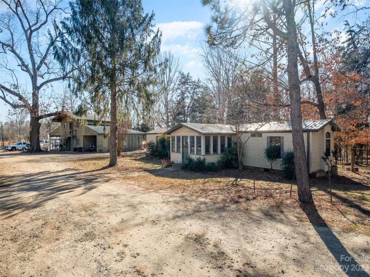 MLS #CAR4095309 image #40