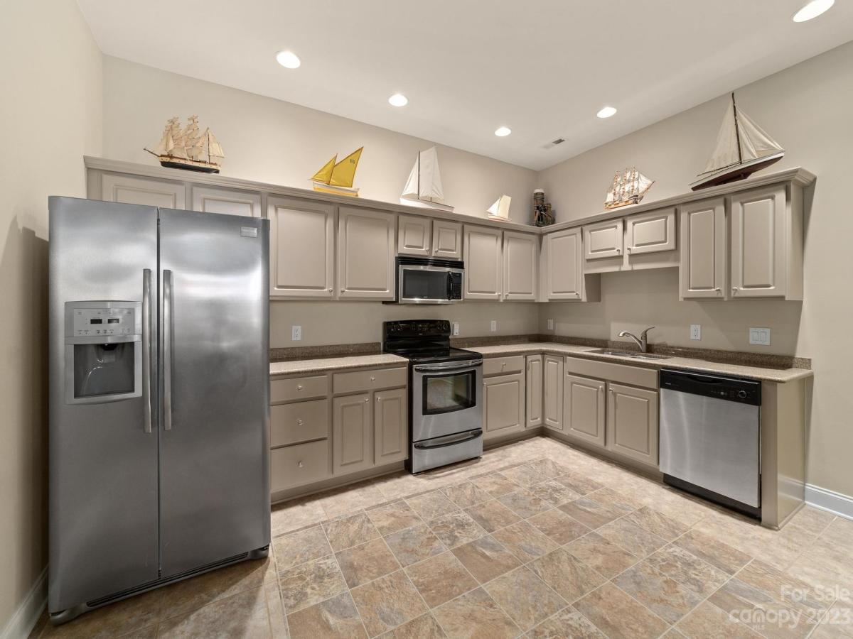 MLS #CAR4101736 image #26