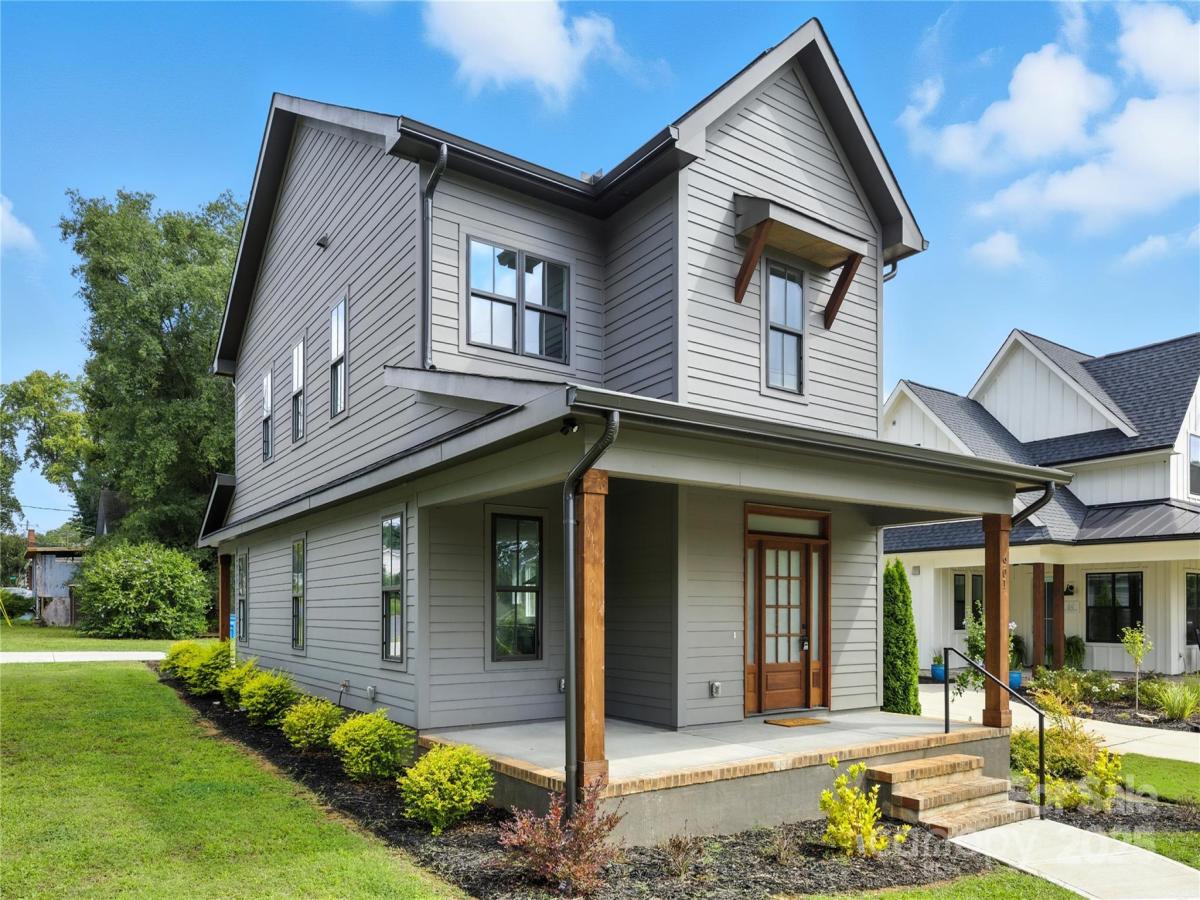 MLS #CAR4204601 image #0