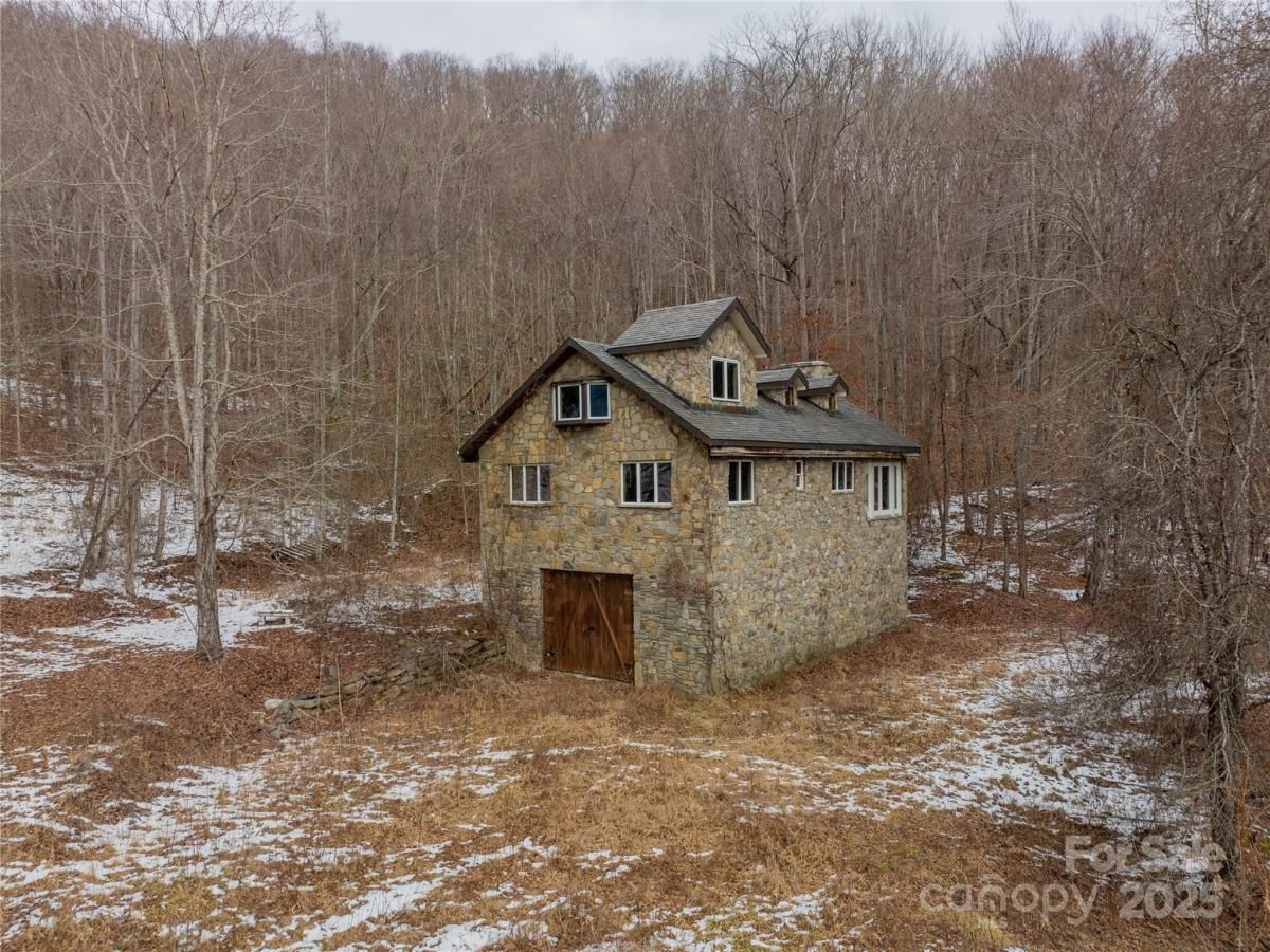 MLS #CAR4213841 image #0