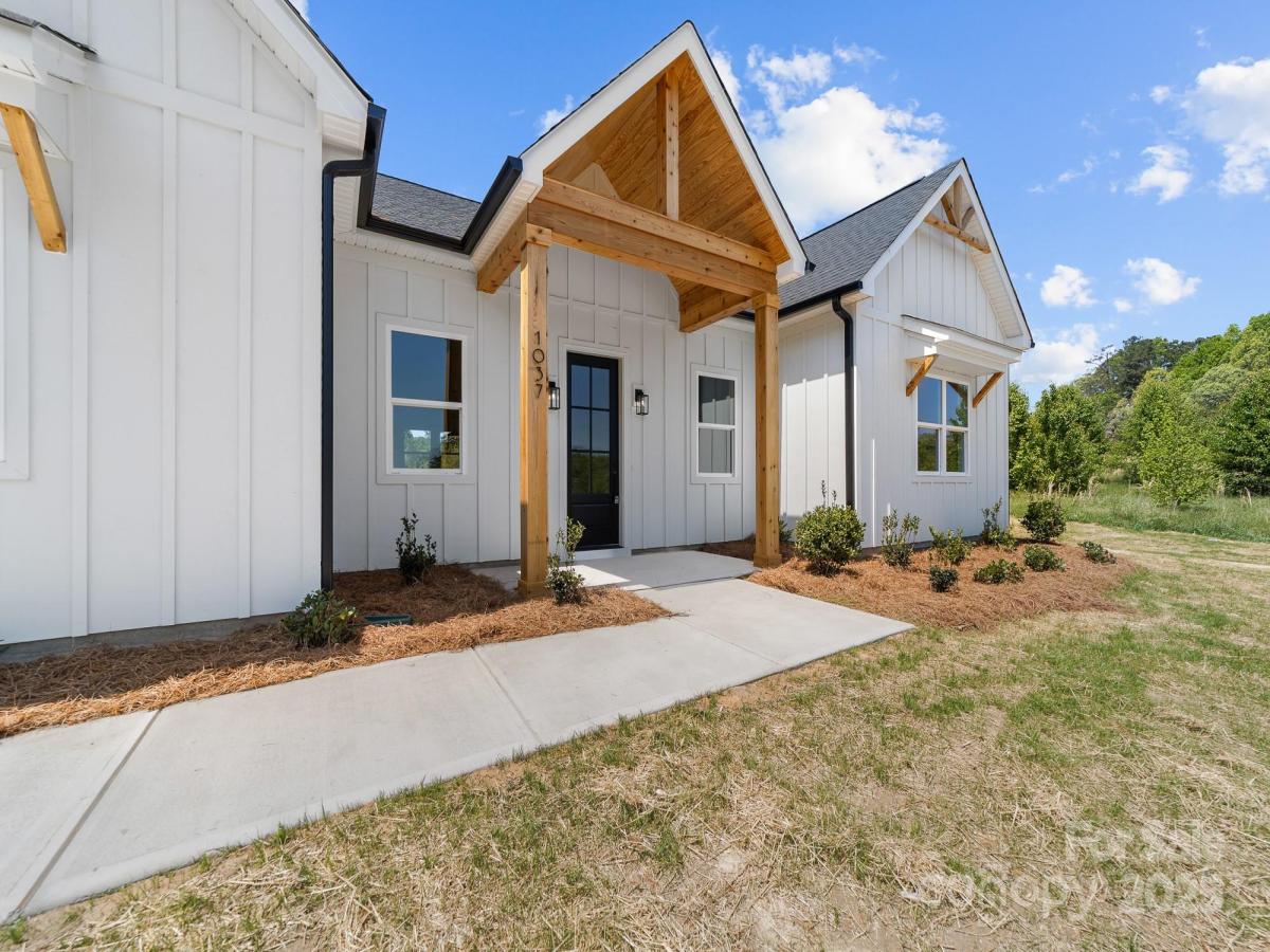 MLS #CAR4226755 image #0