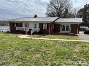 MLS #CAR4228982 image #0