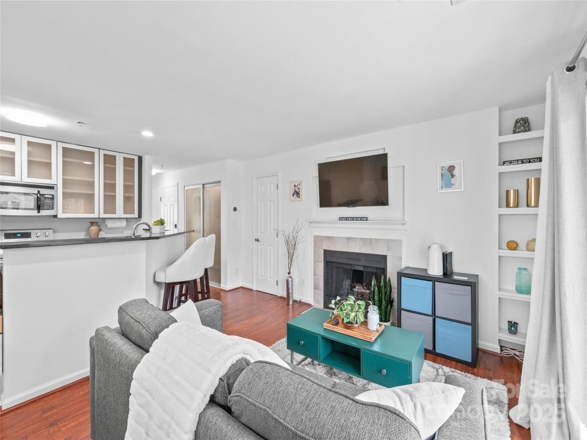 MLS #CAR4232121 image #0