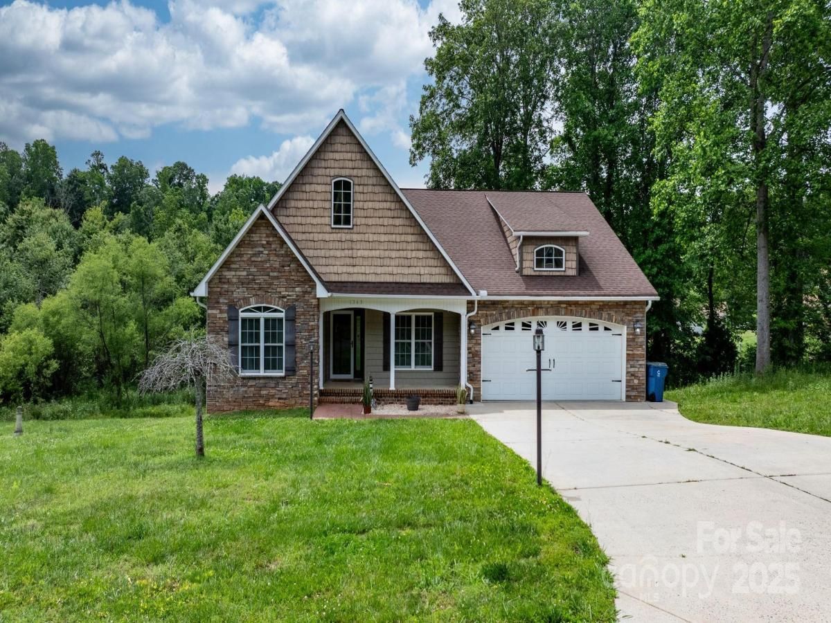 MLS #CAR4235247 image #0