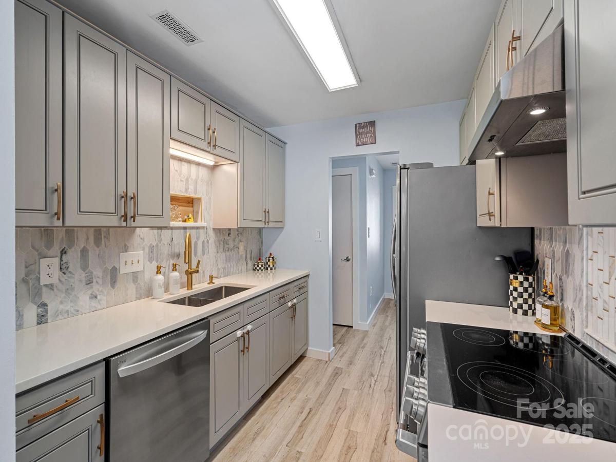 MLS #CAR4239520 image #0