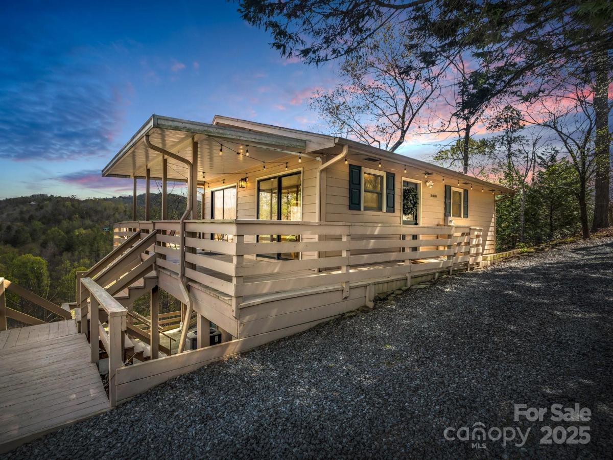 MLS #CAR4240022 image #0