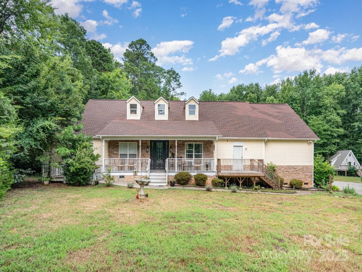 MLS #CAR4240318 image #0