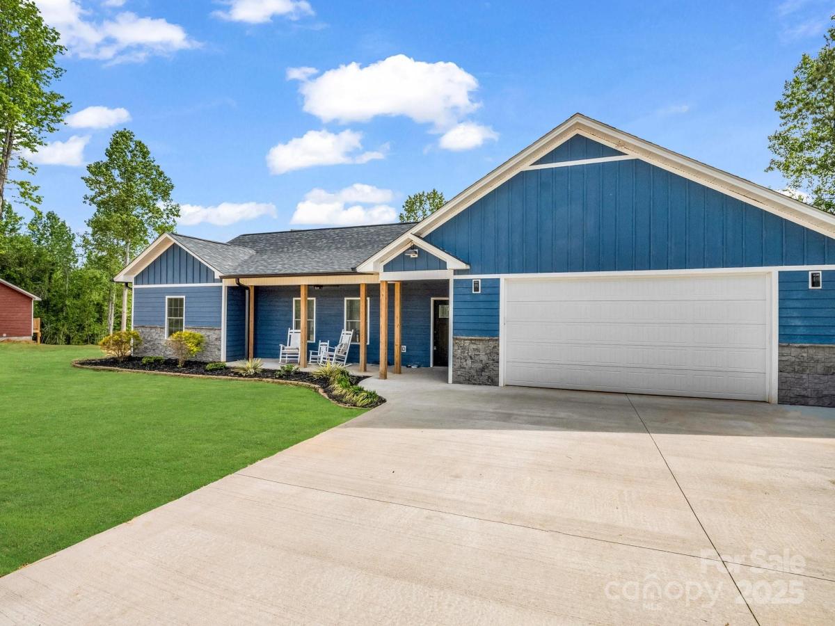 MLS #CAR4241365 image #0