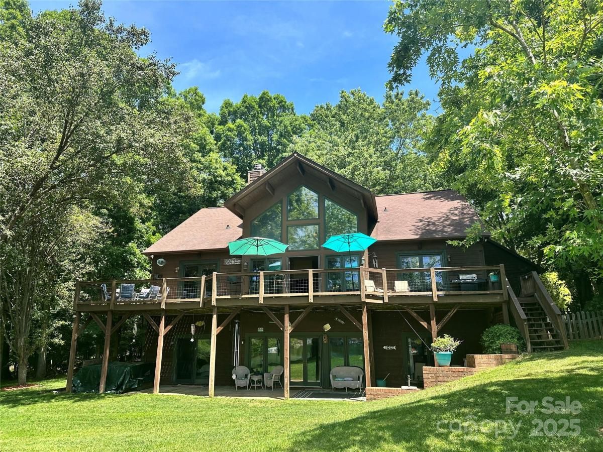 MLS #CAR4242313 image #0