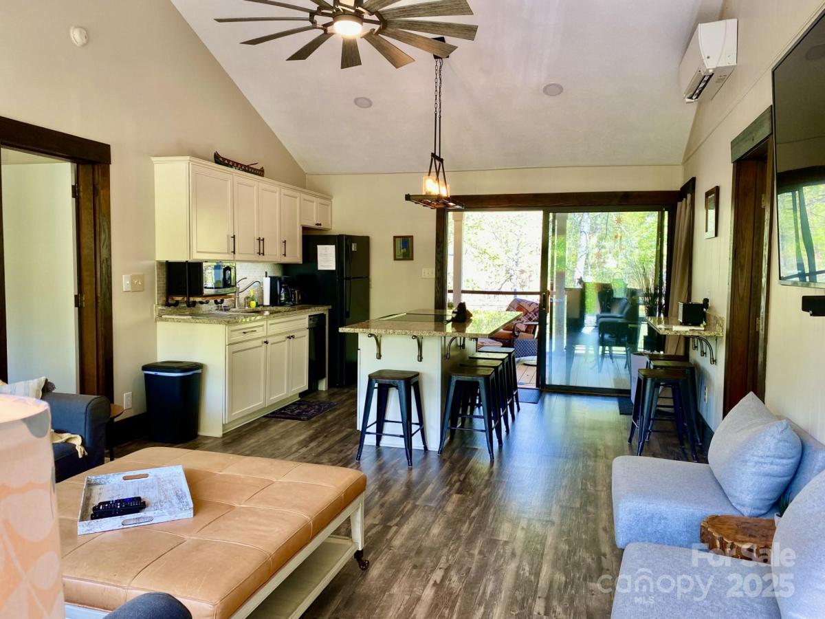 MLS #CAR4245174 image #0