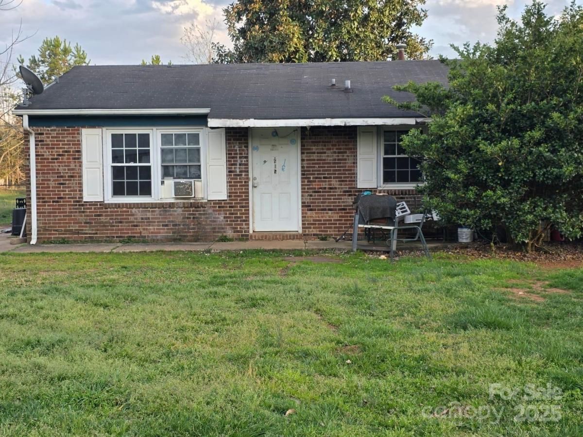 MLS #CAR4245927 image #0