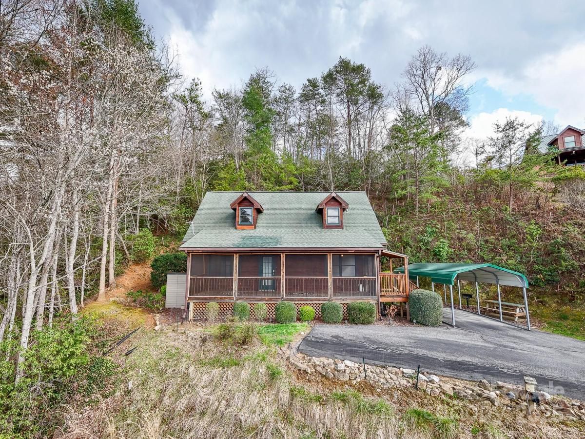 MLS #CAR4247041 image #0