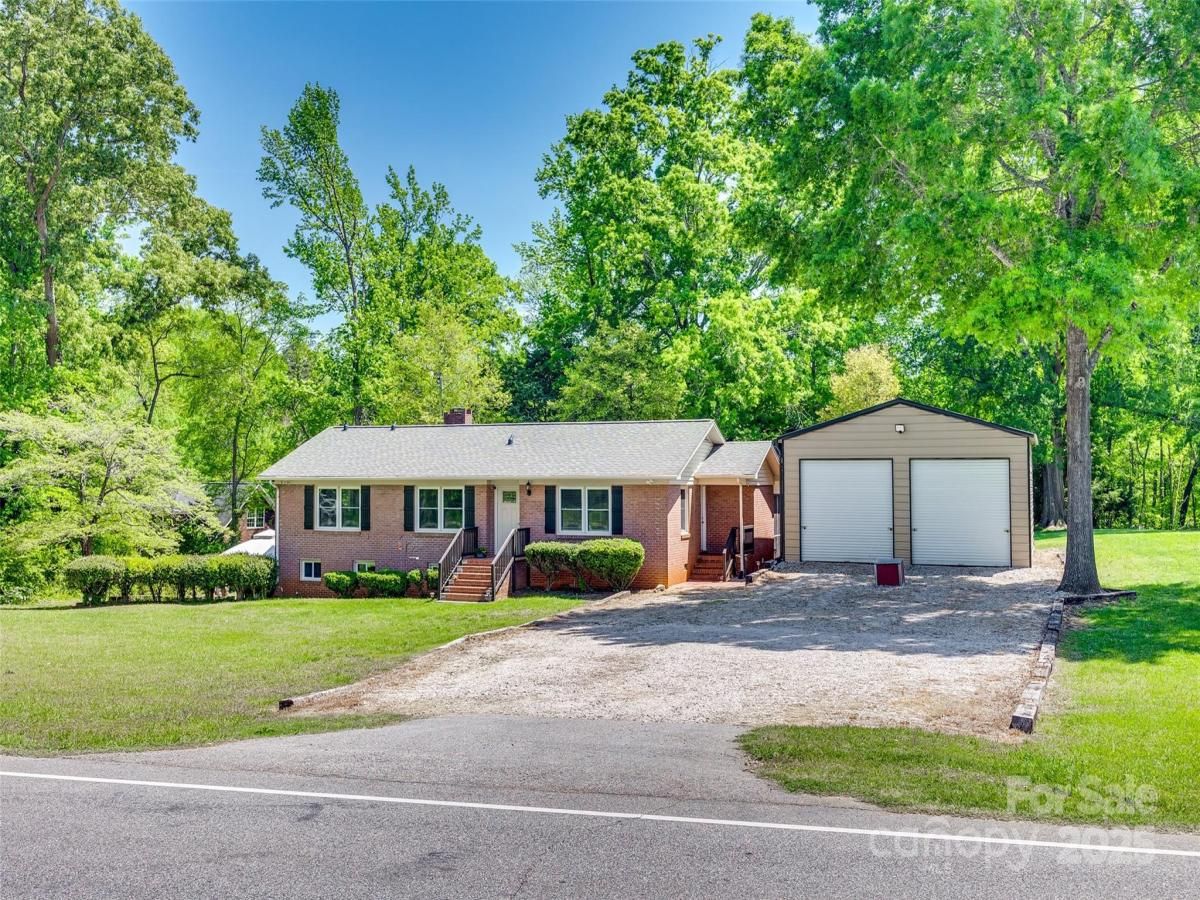 MLS #CAR4247338 image #0