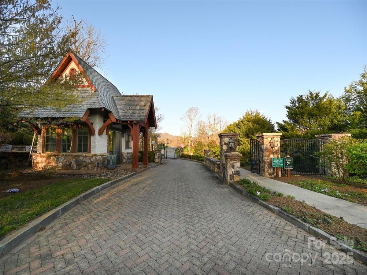 MLS #CAR4247560 image #0