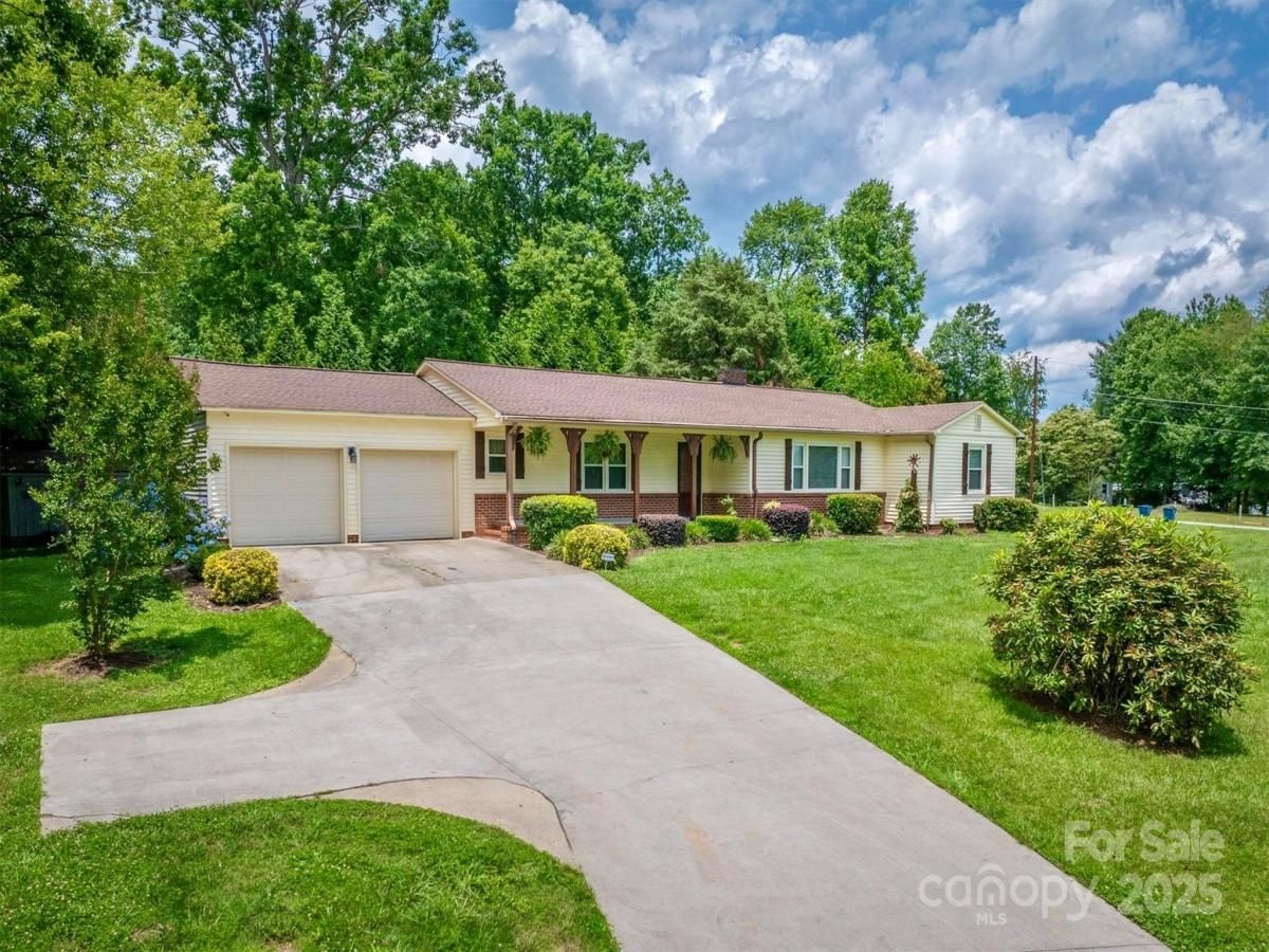 MLS #CAR4248024 image #0