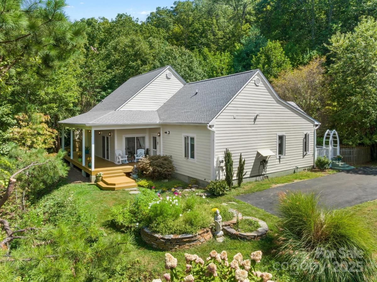 MLS #CAR4249223 image #0