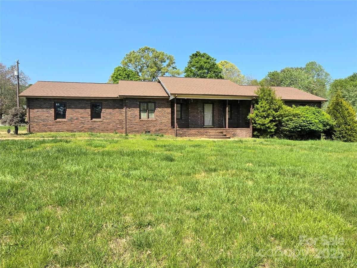 MLS #CAR4249584 image #0