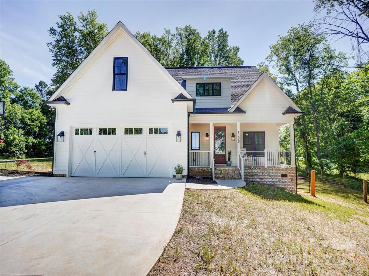 MLS #CAR4250439 image #0