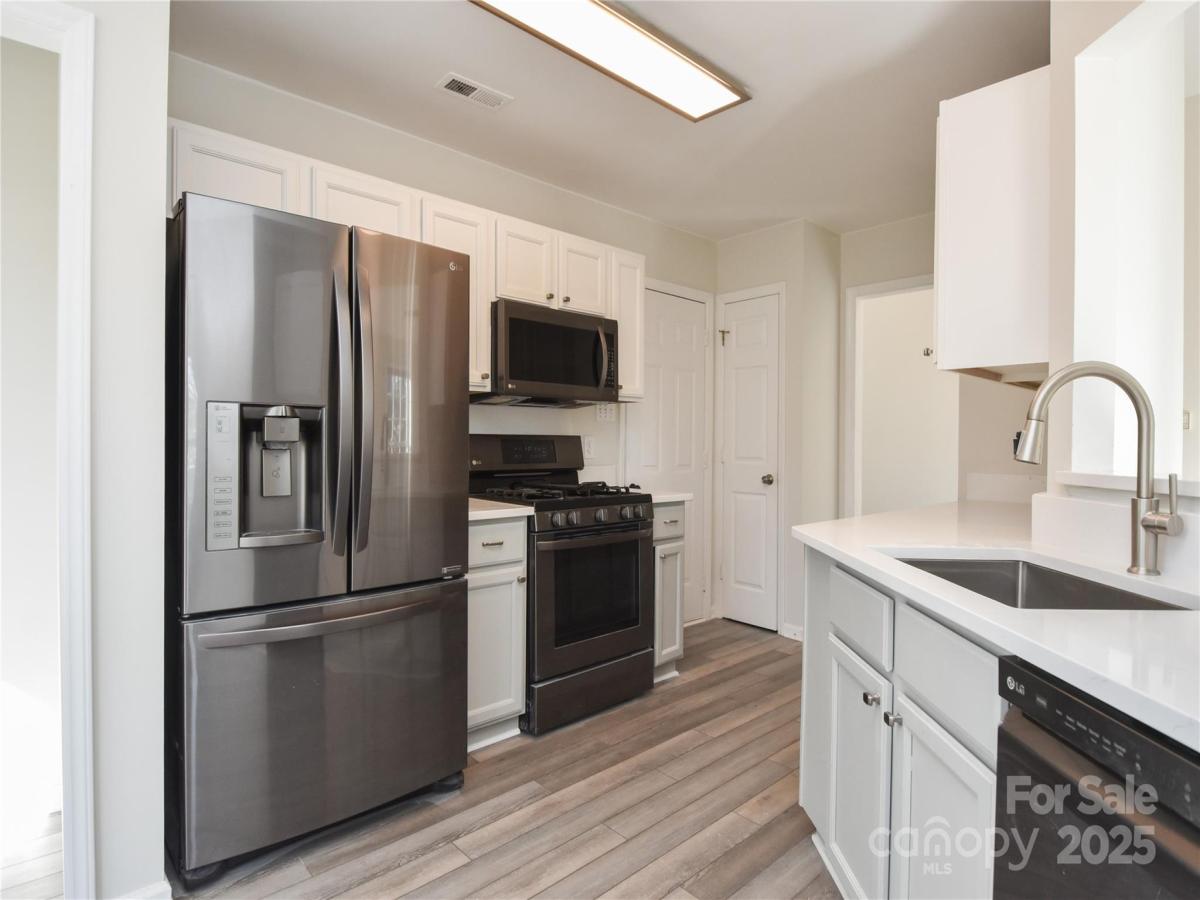 MLS #CAR4255974 image #0