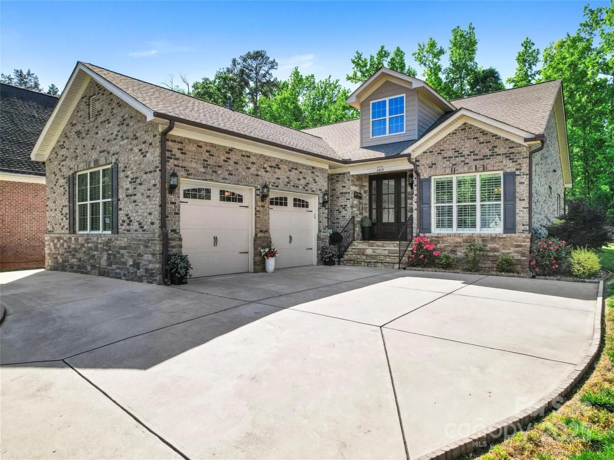 MLS #CAR4256175 image #0