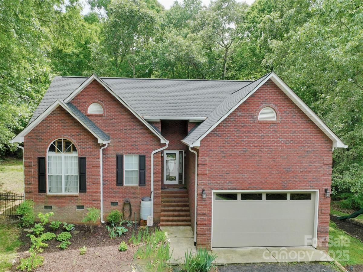 MLS #CAR4257033 image #0