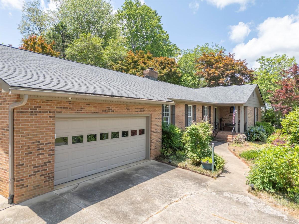 MLS #CAR4258325 image #0