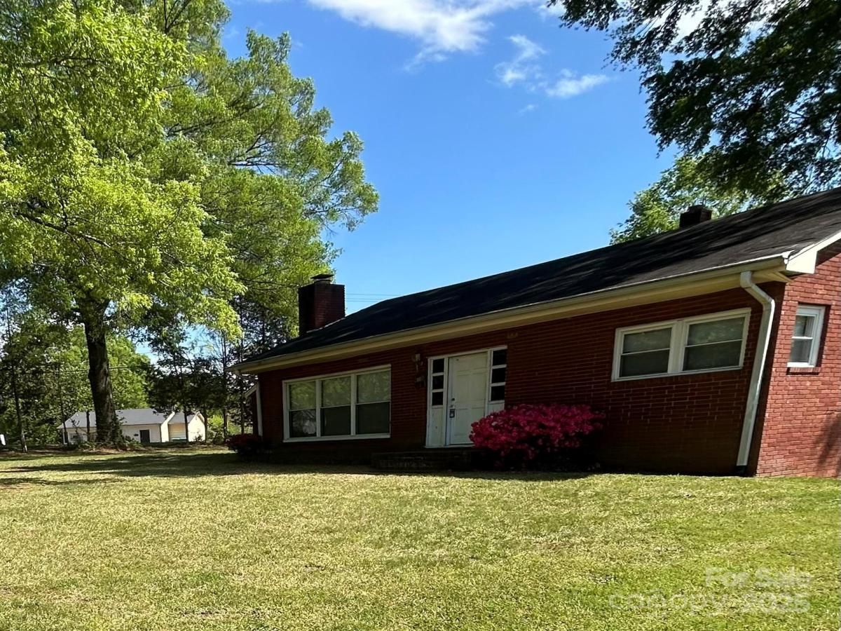 MLS #CAR4259433 image #0