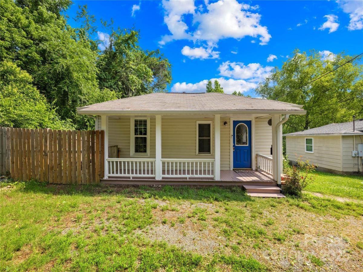 MLS #CAR4259543 image #0